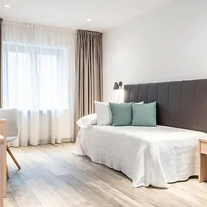 Met Hotel Pamplona